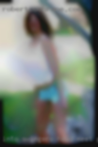Into swingers head meet games or drama in Van Nuys.